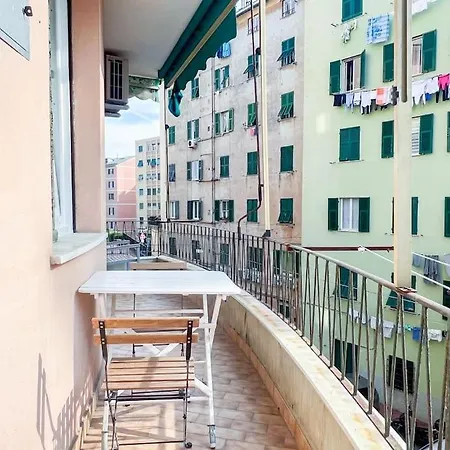 A Due Passi Dal Mare Apartment *
